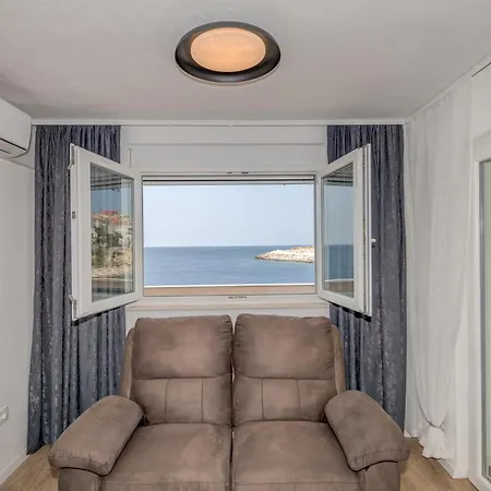 Vlasta Appartement *